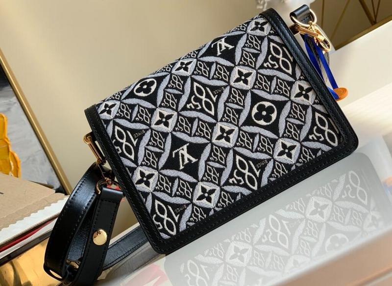 Chloe’s Picks - LOV Bags - 2622