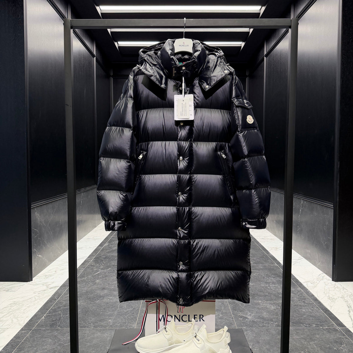 MONC HANOVERIAN COAT