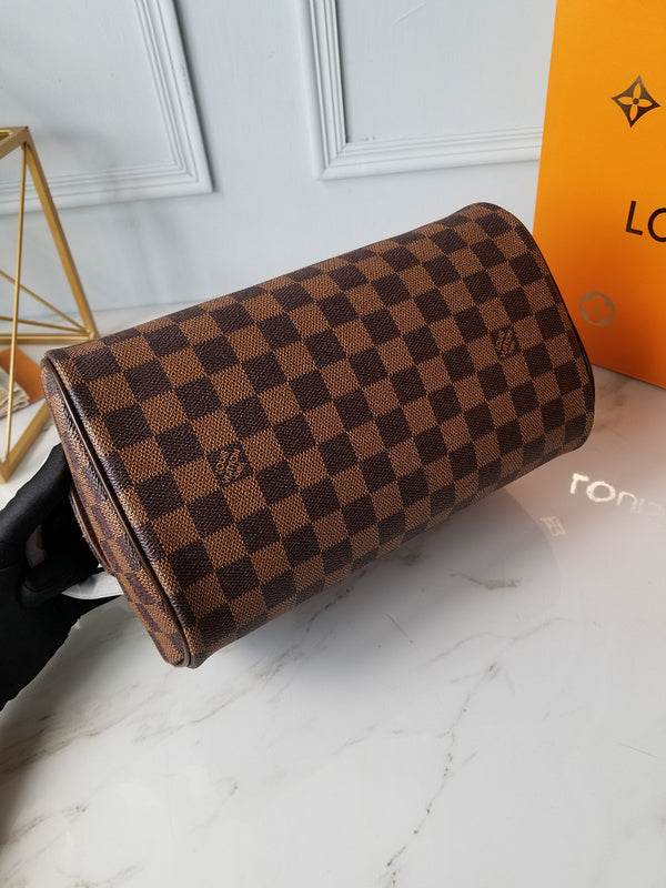 I W Fashion Lu-Vi bags - 17475