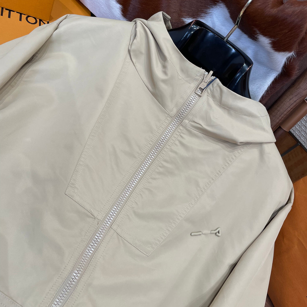 LOU JACKET
