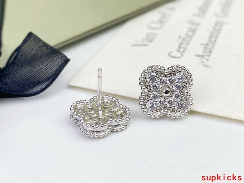 Van Cleef & Arples Jewelry