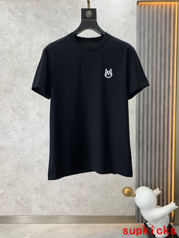 Moncler Luxury Cloth