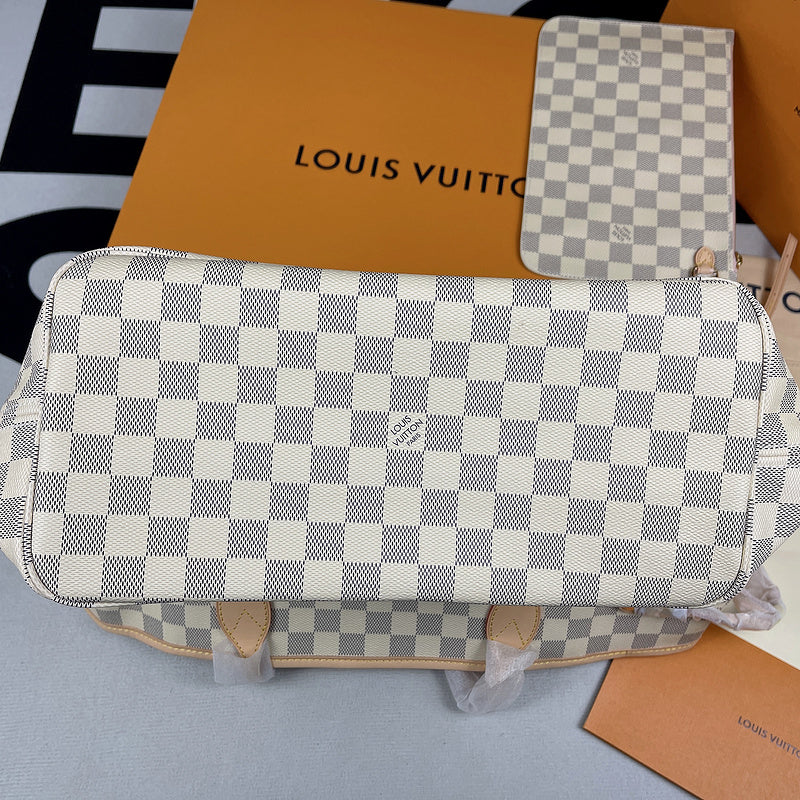 I W Fashion Lu-Vi bags - 8103