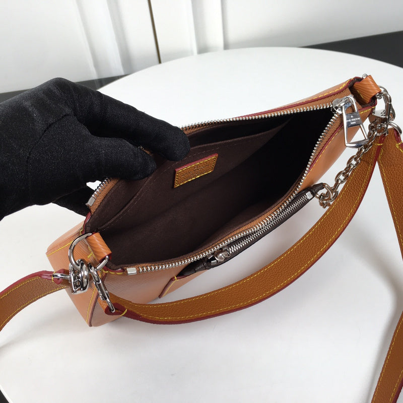 I W Fashion Lu-Vi bags - 17098