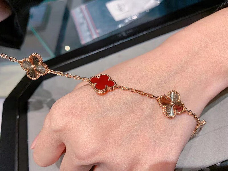 Van Cleef & Arples Jewelry