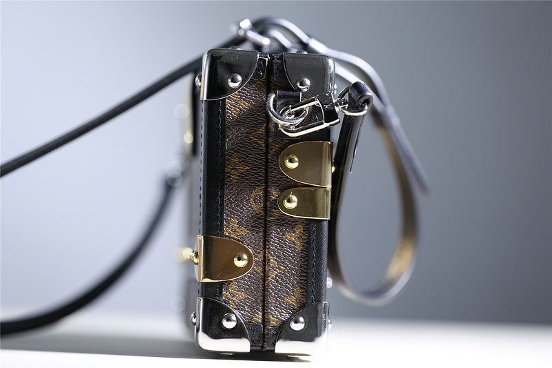 I W Fashion Lu-Vi bags - 8226