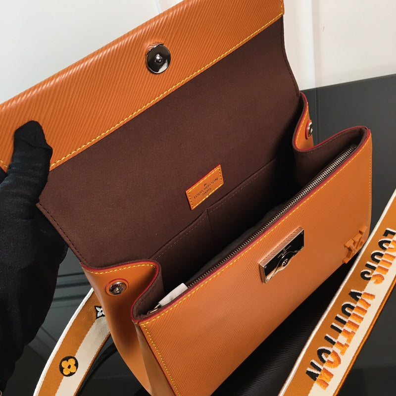 I W Fashion Lu-Vi bags - 17239