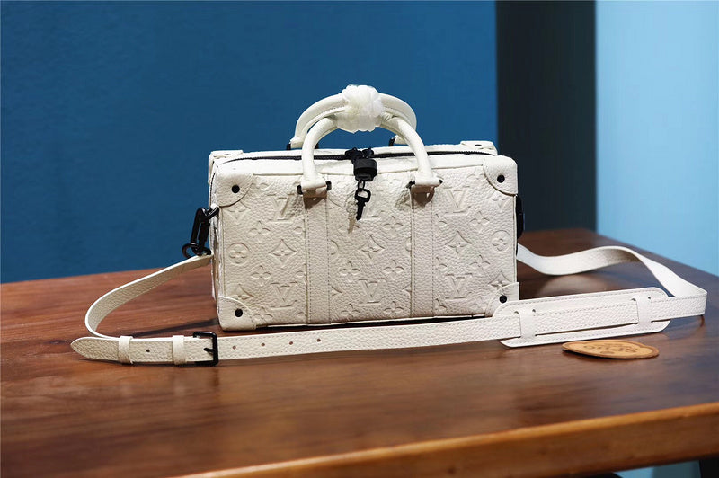 I W Fashion Lu-Vi bags - 10426
