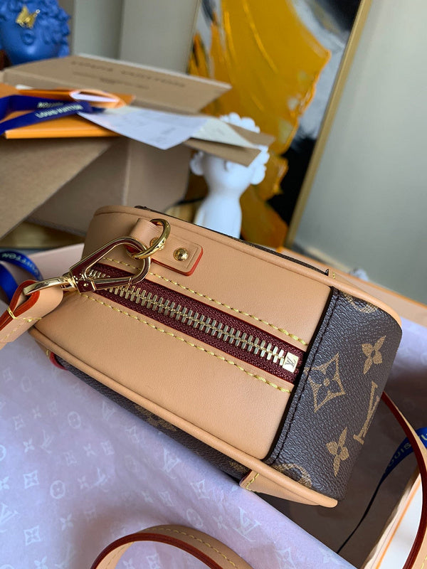 I W Fashion Lu-Vi bags - 17791