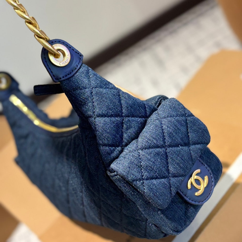 CC LARGE HOBO BAG WASHED DENIM AND GOLD TONE METAL DARK BLUE 31CM