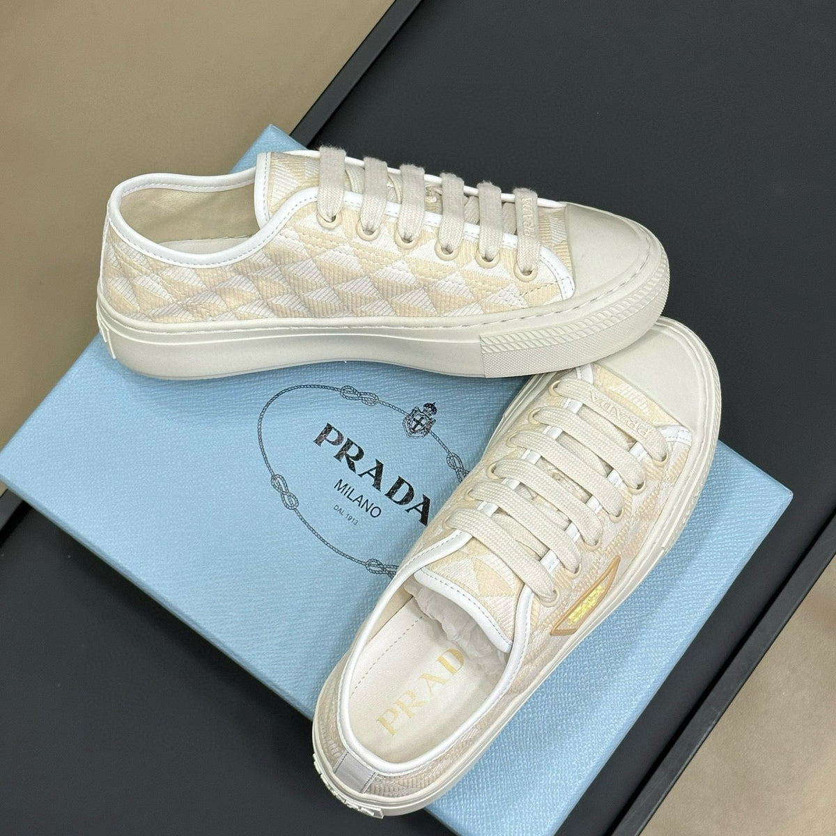 PD SNEAKERS