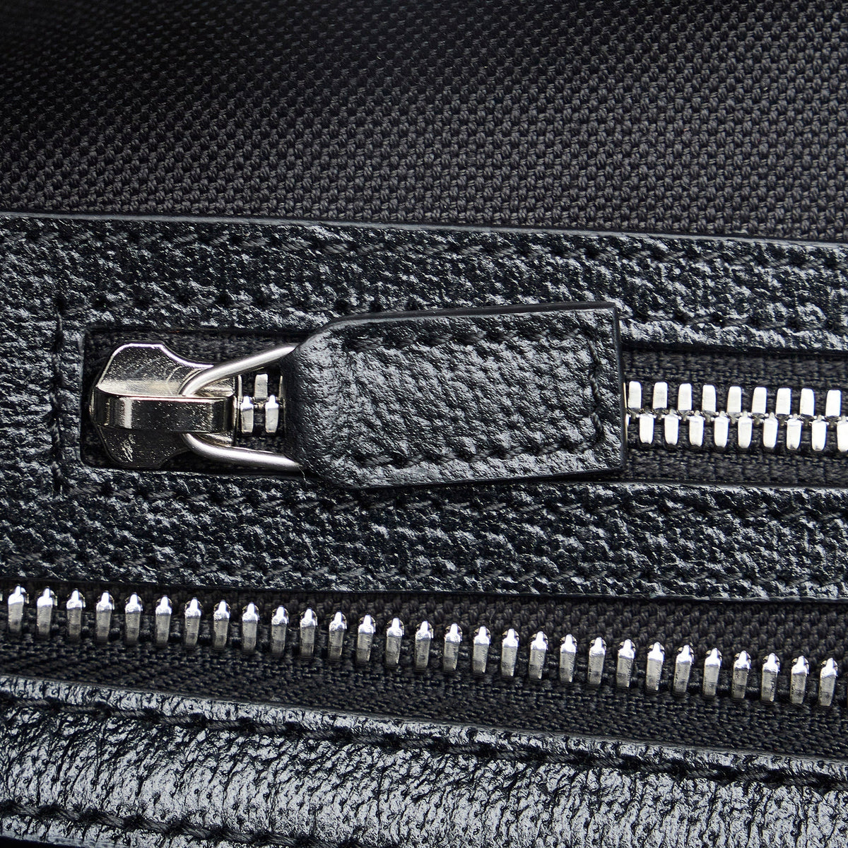 GUCCI Jumbo GG Canvas Duffle Bag