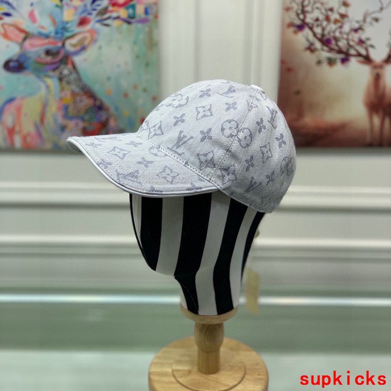 Louis Vuitton Luxury Cap
