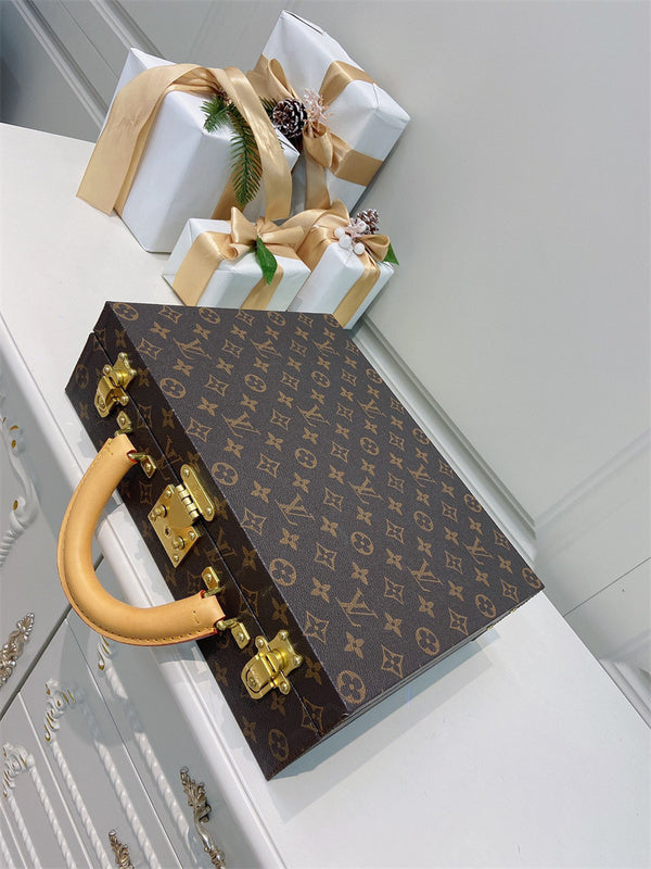 PHA - LOV Bags - 523