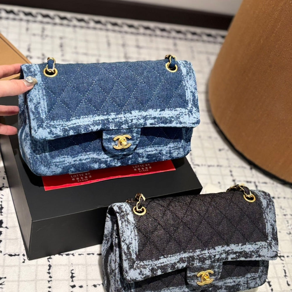 CC CLASSIC DOUBLE FLAP BAG QUILTED PRINTED DENIM MEDIUM BLUE 25CM