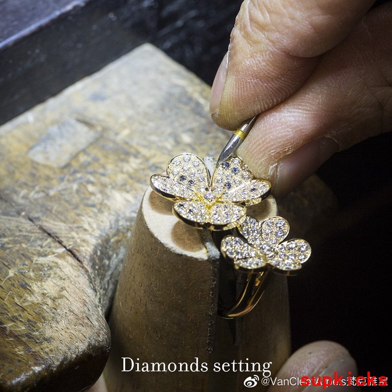 Van Cleef & Arples Jewelry