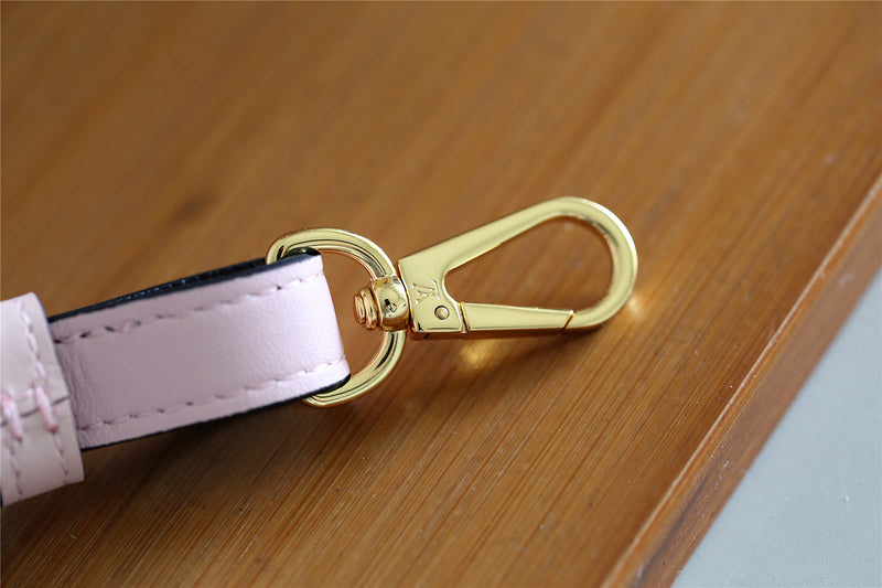 I W Fashion Lu-Vi bags - 8602