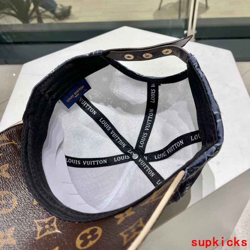Louis Vuitton Luxury Cap
