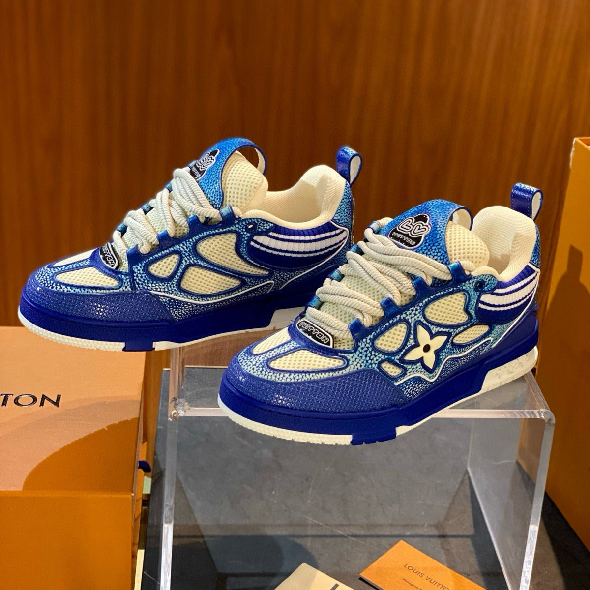 LOU TRAINERS
