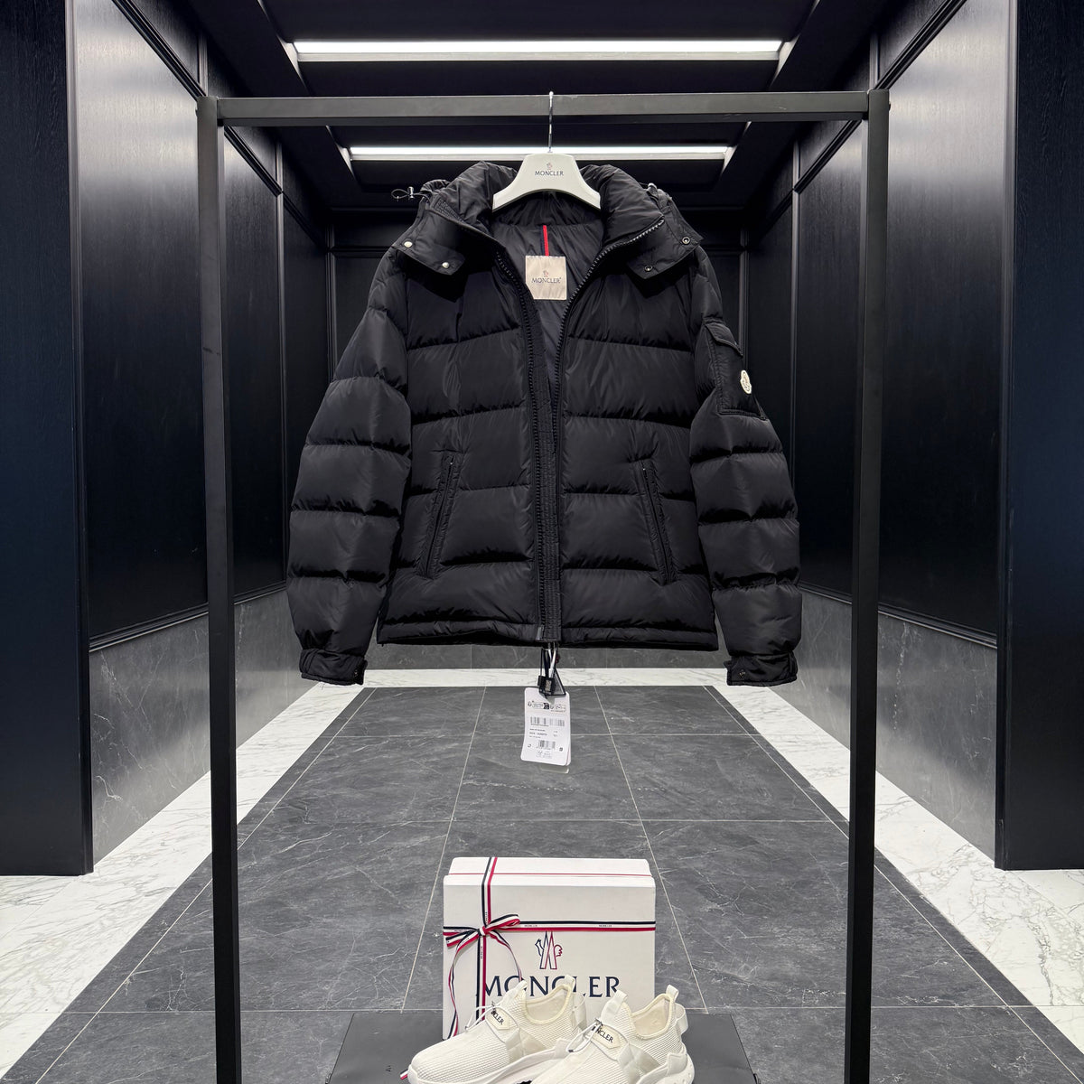 MONC MAYA JACKET