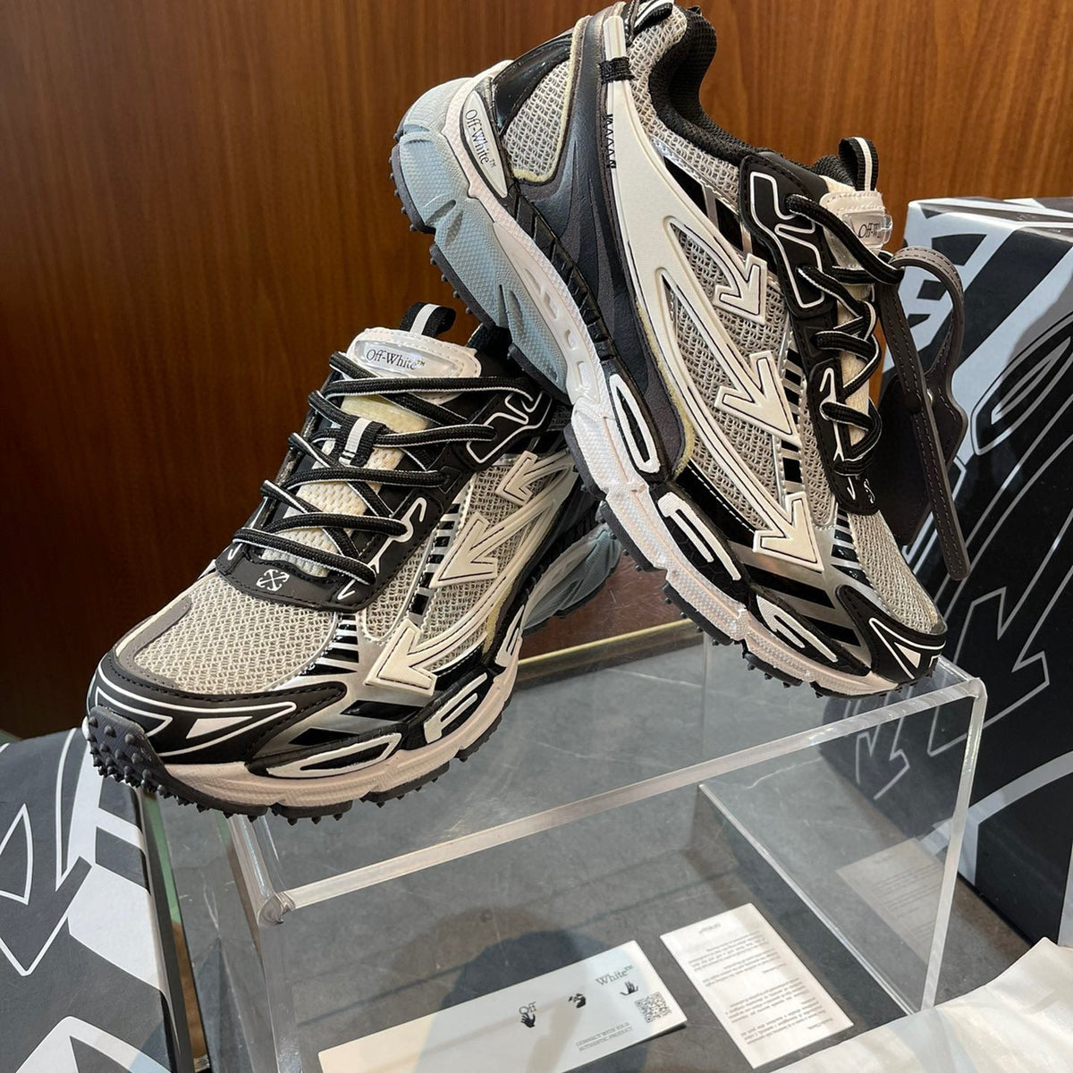 OFF W x VIRGIL ABLOH TRAINERS
