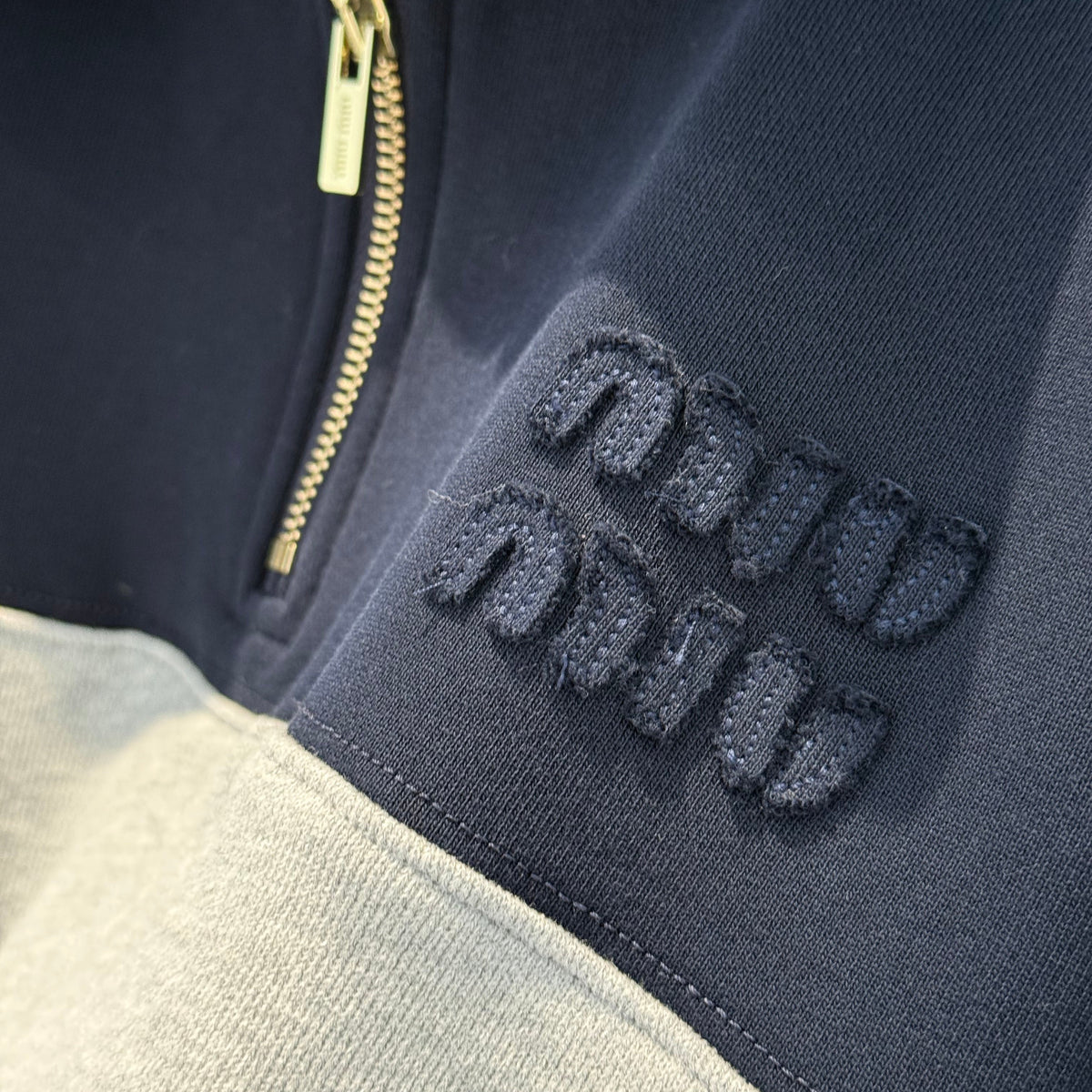 MIU M SWEATSHIRT