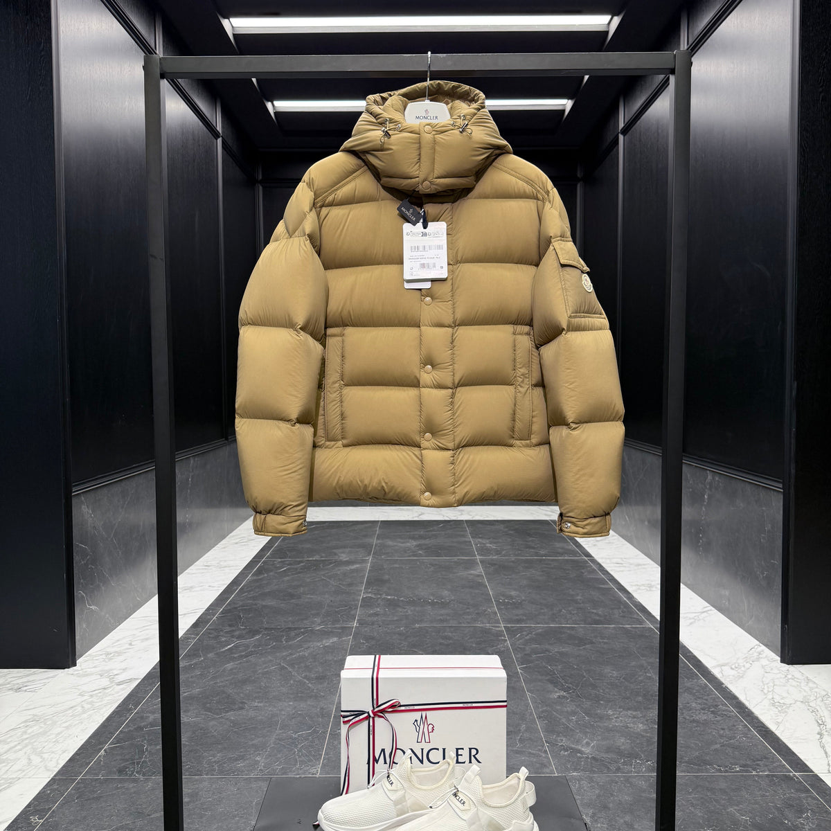 MONC MAYA JACKET