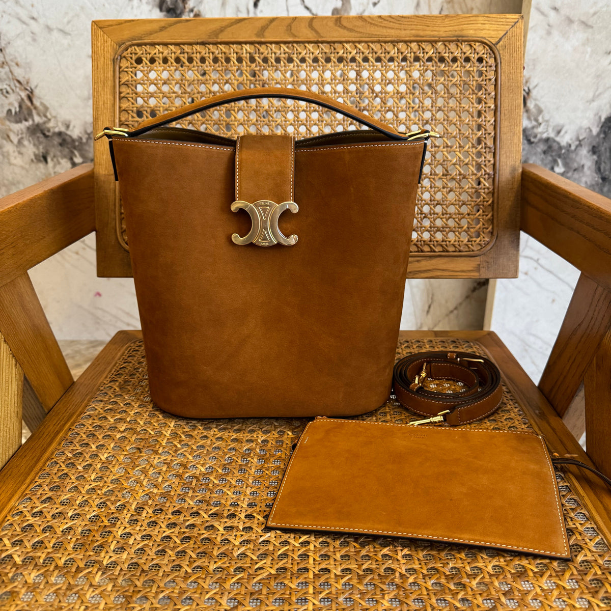 CEL MEDIUM BUCKET LOUISE BAG