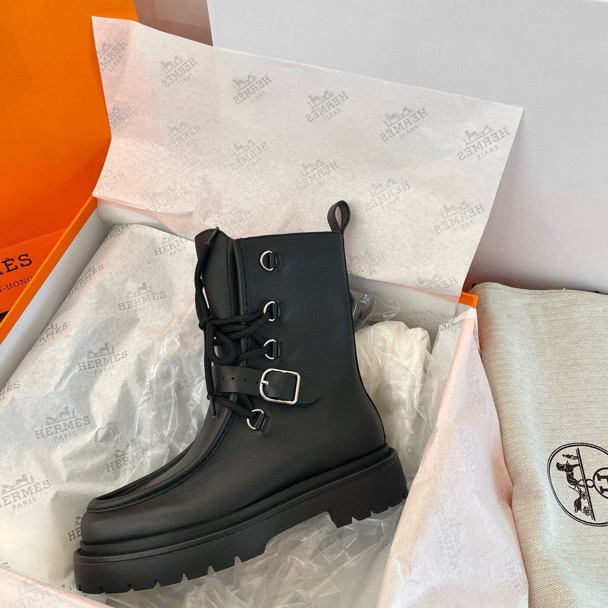 HERM LAND BOOTS