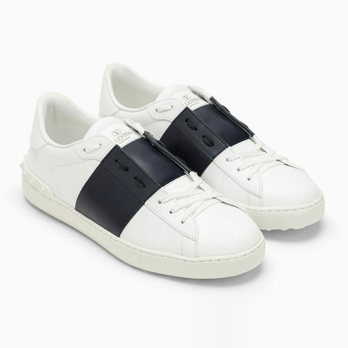 WHITE/BLACK OPEN SNEAKER