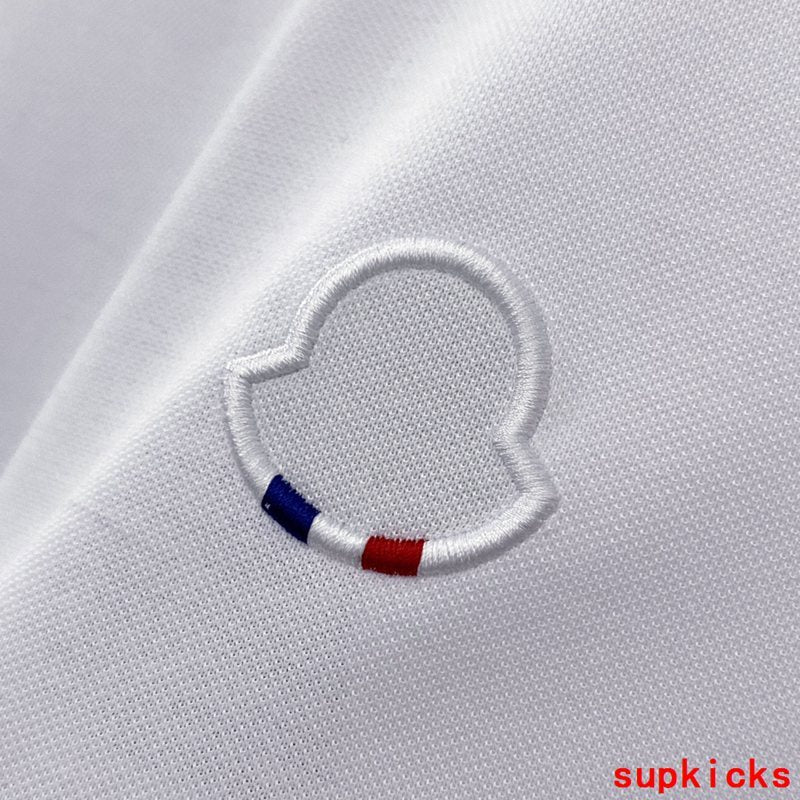 Moncler Luxury Cloth