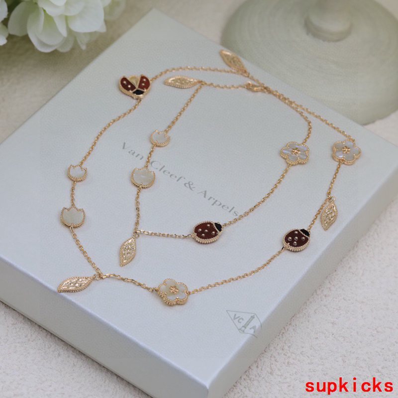 Van Cleef & Arples Jewelry
