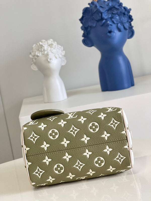 I W Fashion Lu-Vi Bags - 16850