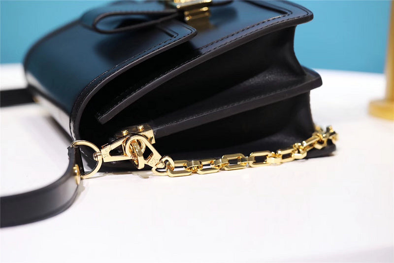 I W Fashion Lu-Vi bags - 8127