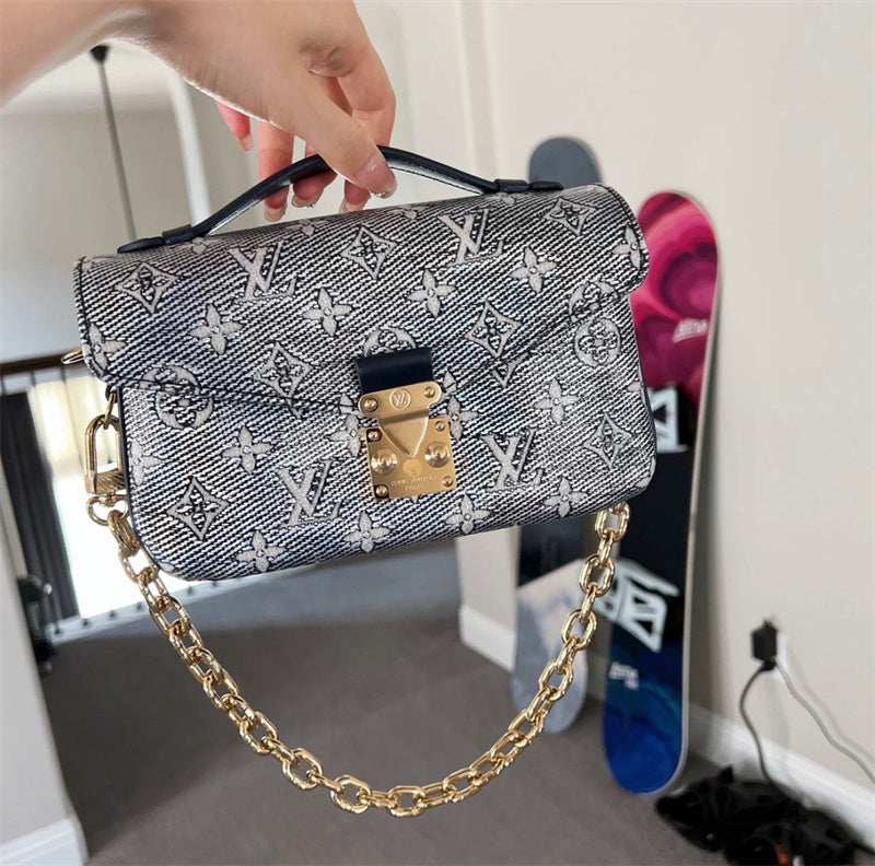 PHA - LOV Bags - 655