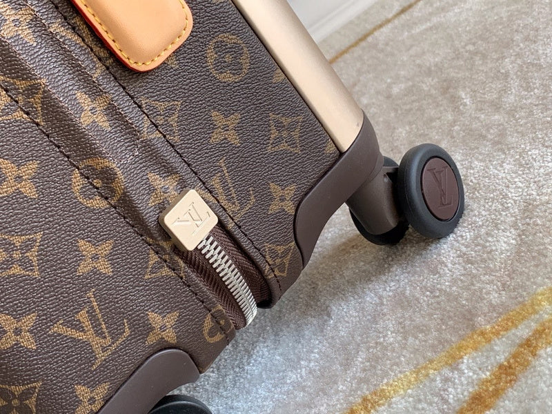 I W Fashion Lu-Vi bags - 11401