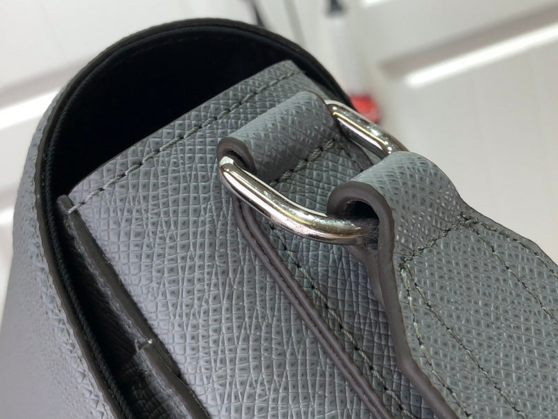 I W Fashion Lu-Vi bags - 17382