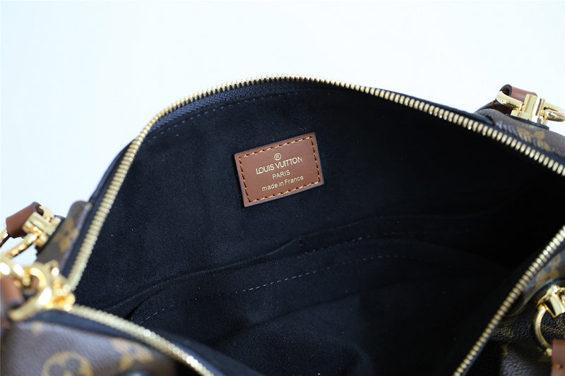 I W Fashion Lu-Vi bags - 8008