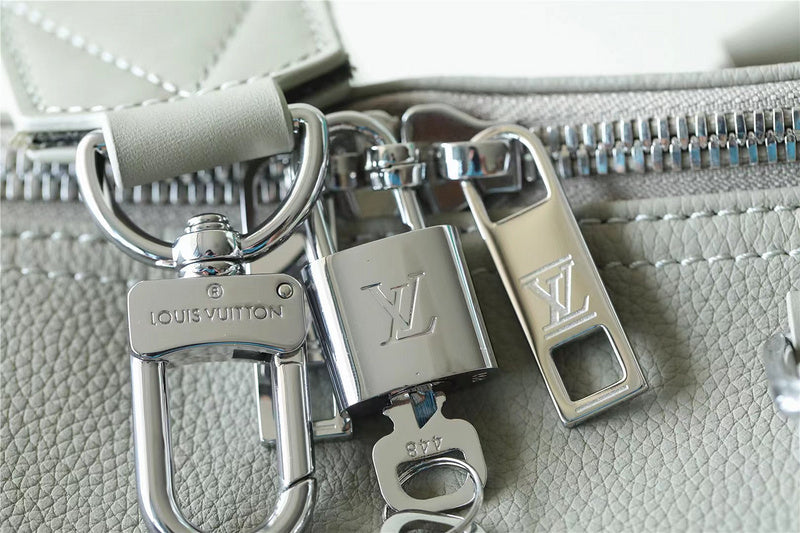 I W Fashion Lu-Vi bags - 11166