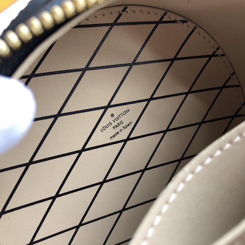 I W Fashion Lu-Vi bags - 17832
