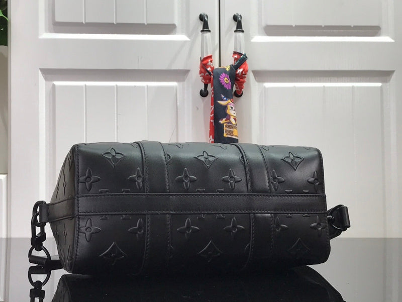 I W Fashion Lu-Vi bags - 17417