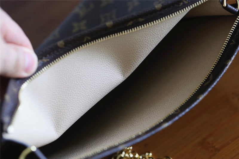 I W Fashion Lu-Vi bags - 9325