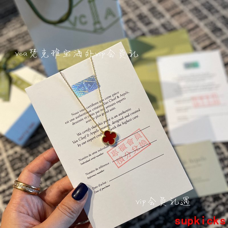 Van Cleef & Arples Jewelry