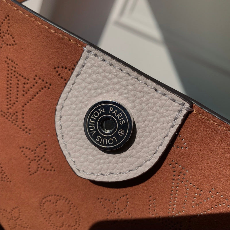 LOV2 Bags - Luxurious Bags  991