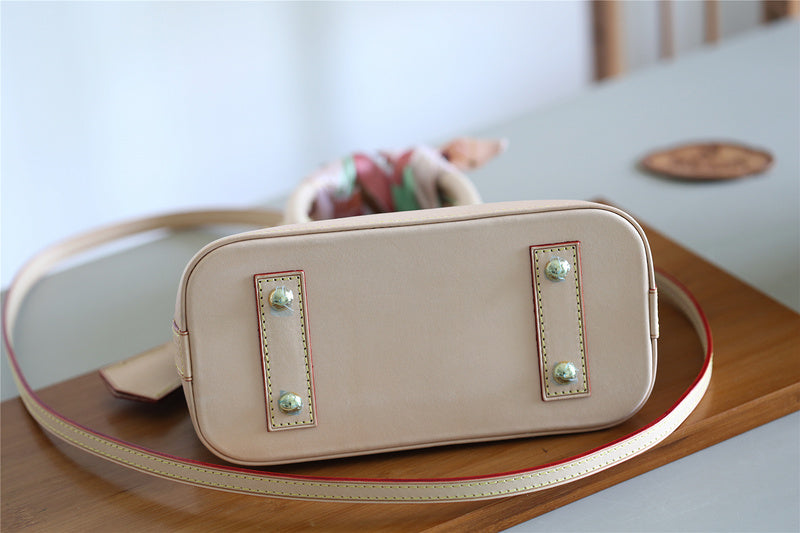 I W Fashion Lu-Vi bags - 8257