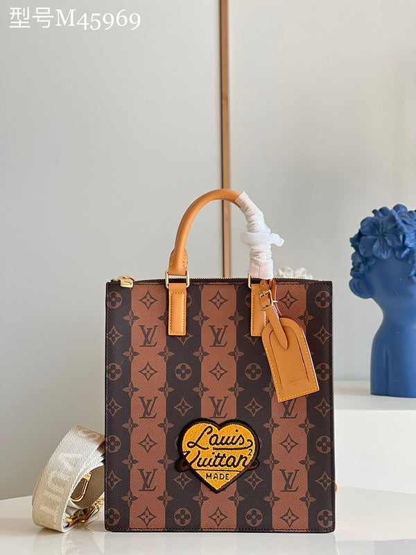I W Fashion Lu-Vi bags - 17132