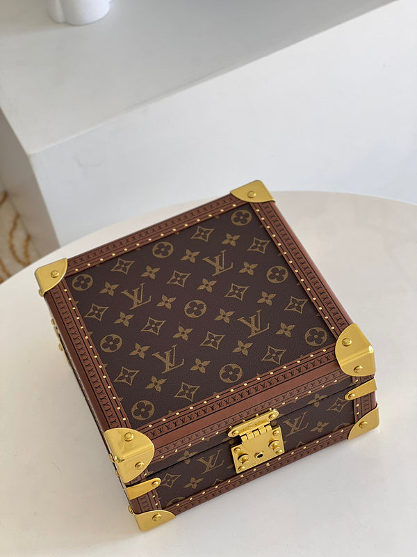 I W Fashion Lu-Vi Bags - 16834