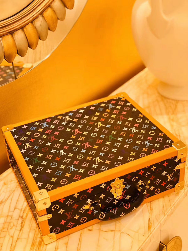 I W Fashion Lu-Vi bags - 9518