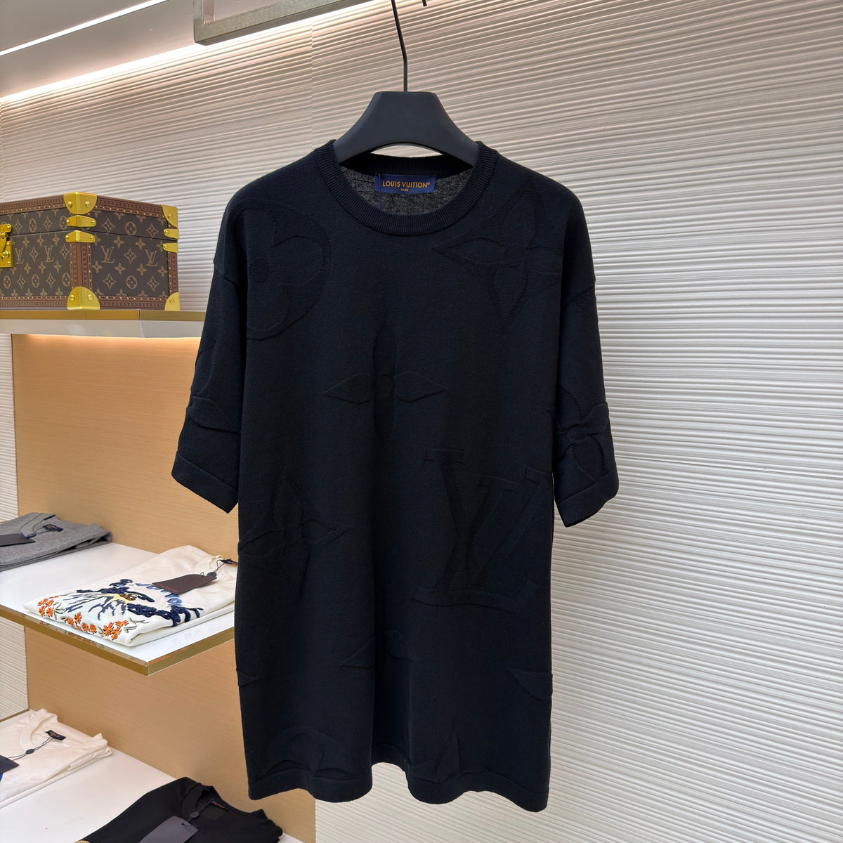 LOU T-SHIRT