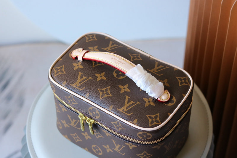 I W Fashion Lu-Vi Bags - 16981